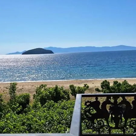 V_paradise Vakantiehuis Nea Iraklitsa